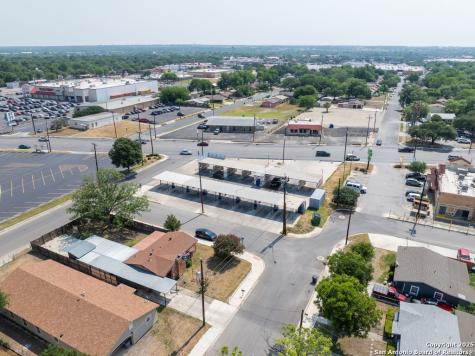 6727 S Flores San Antonio TX 78221