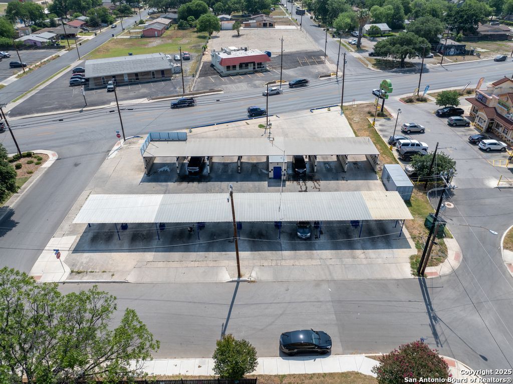 6727 S Flores San Antonio TX 78221