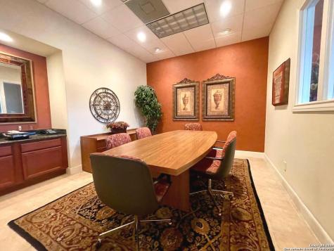 4091 (CONDO) De Zavala Shavano Park TX 78249