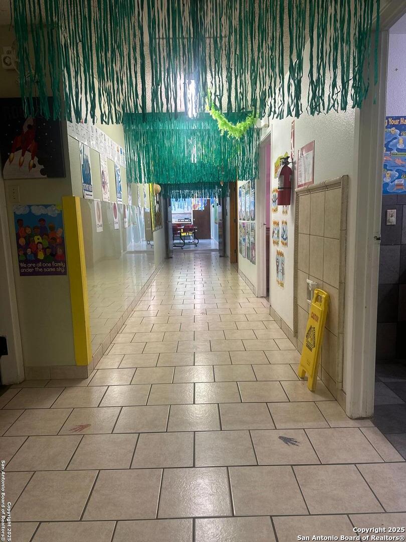 2000 10th Floresville TX 78114