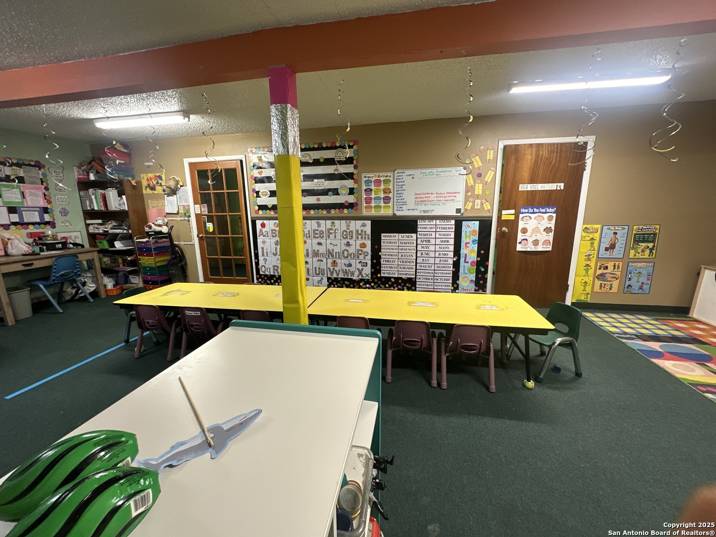 2000 10th Floresville TX 78114