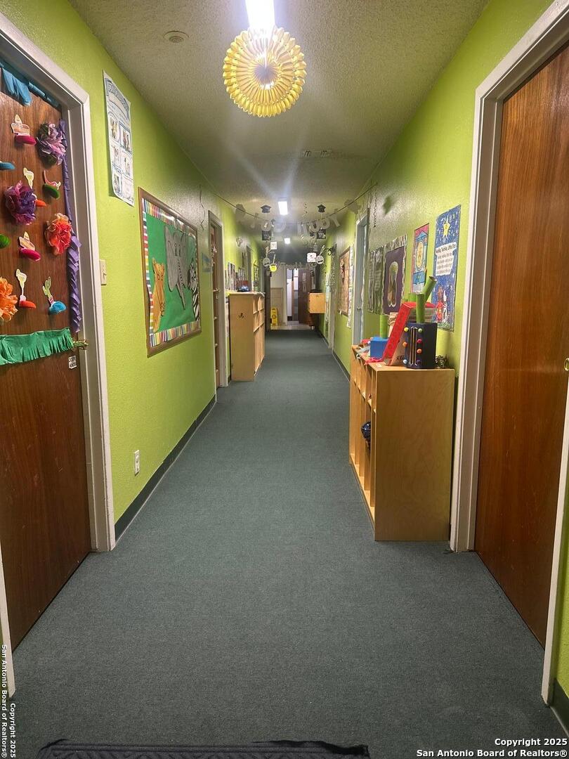 2000 10th Floresville TX 78114