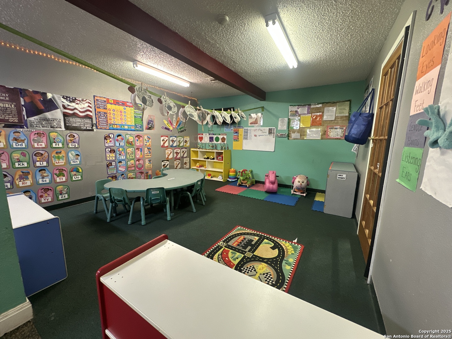 2000 10th Floresville TX 78114