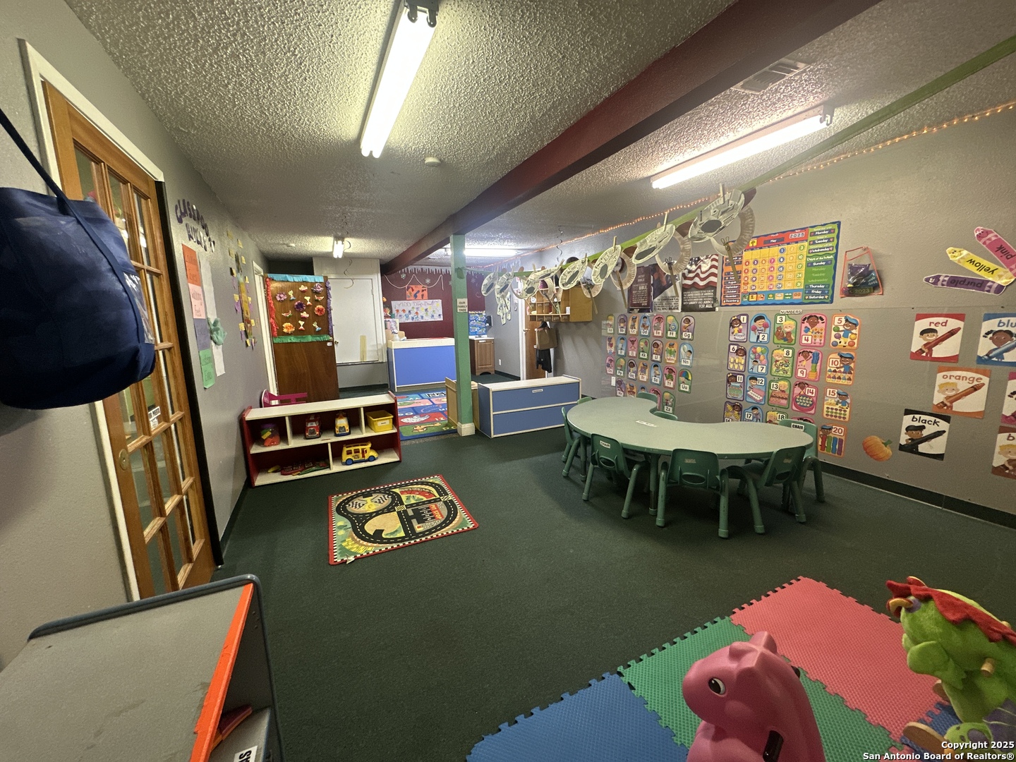 2000 10th Floresville TX 78114