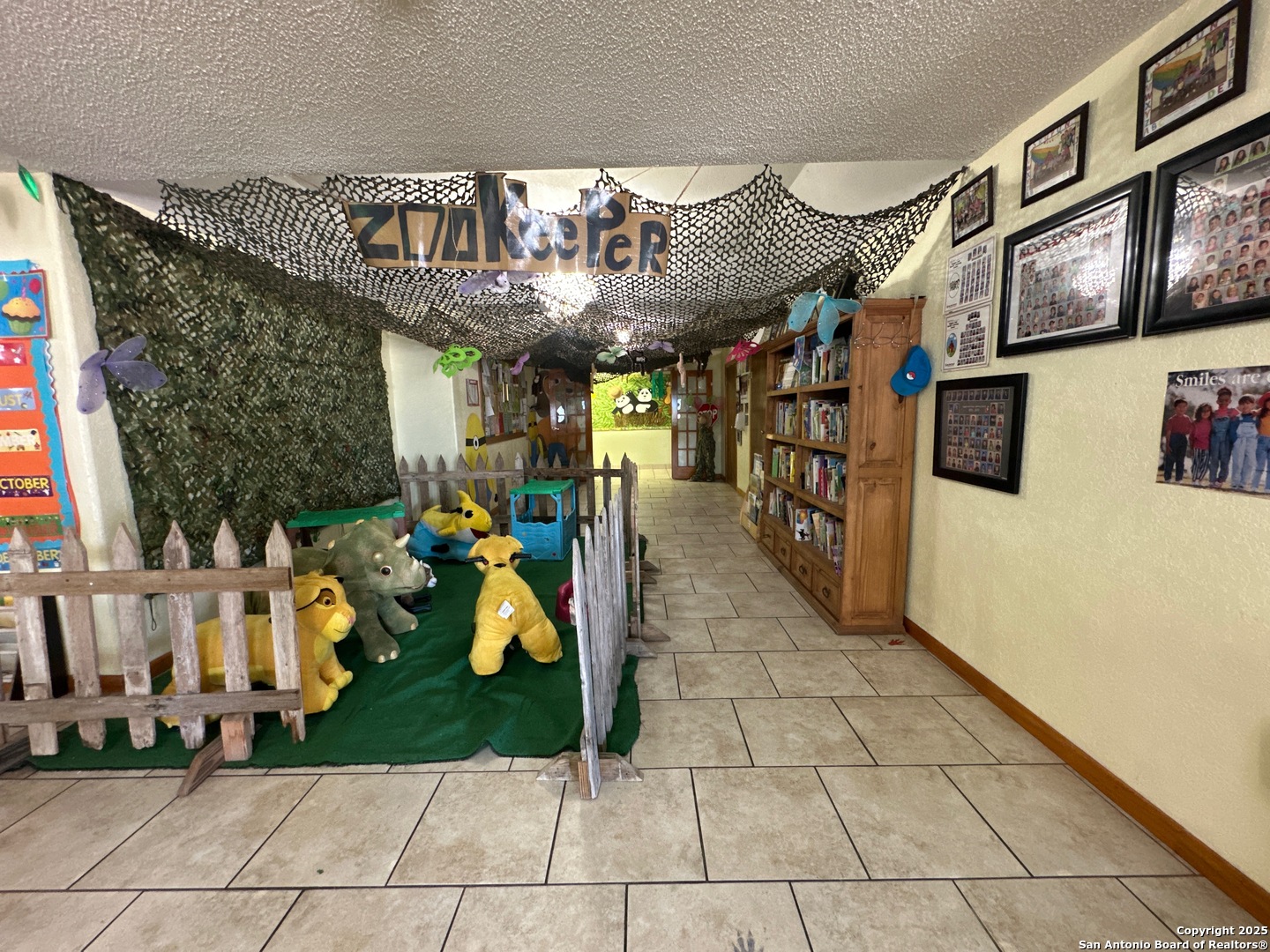 2000 10th Floresville TX 78114