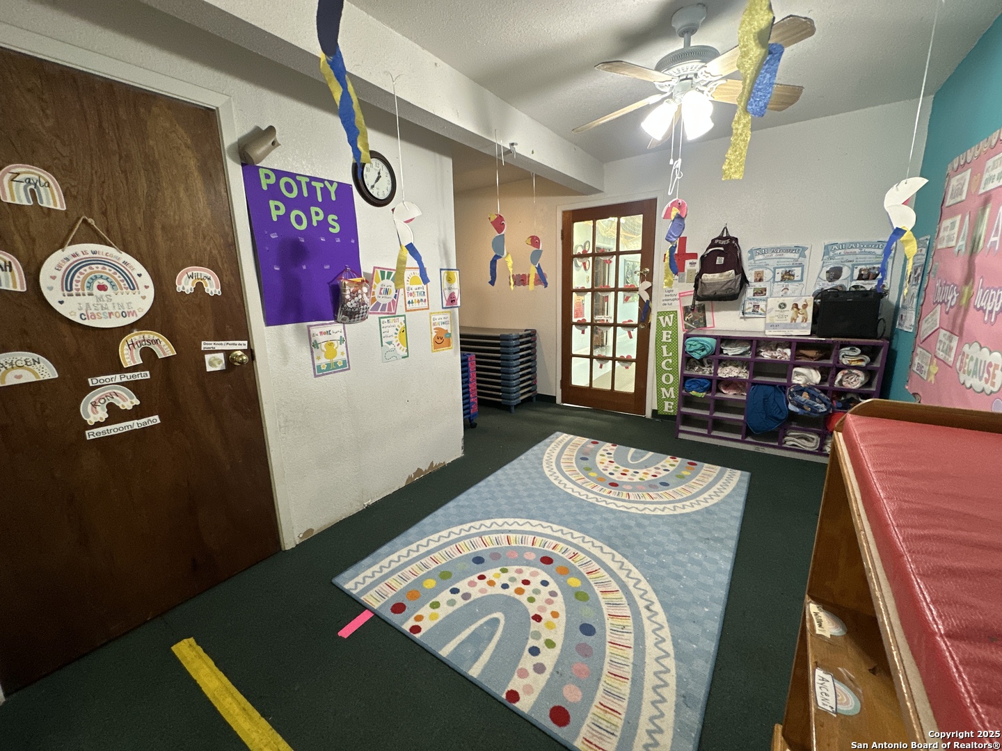 2000 10th Floresville TX 78114