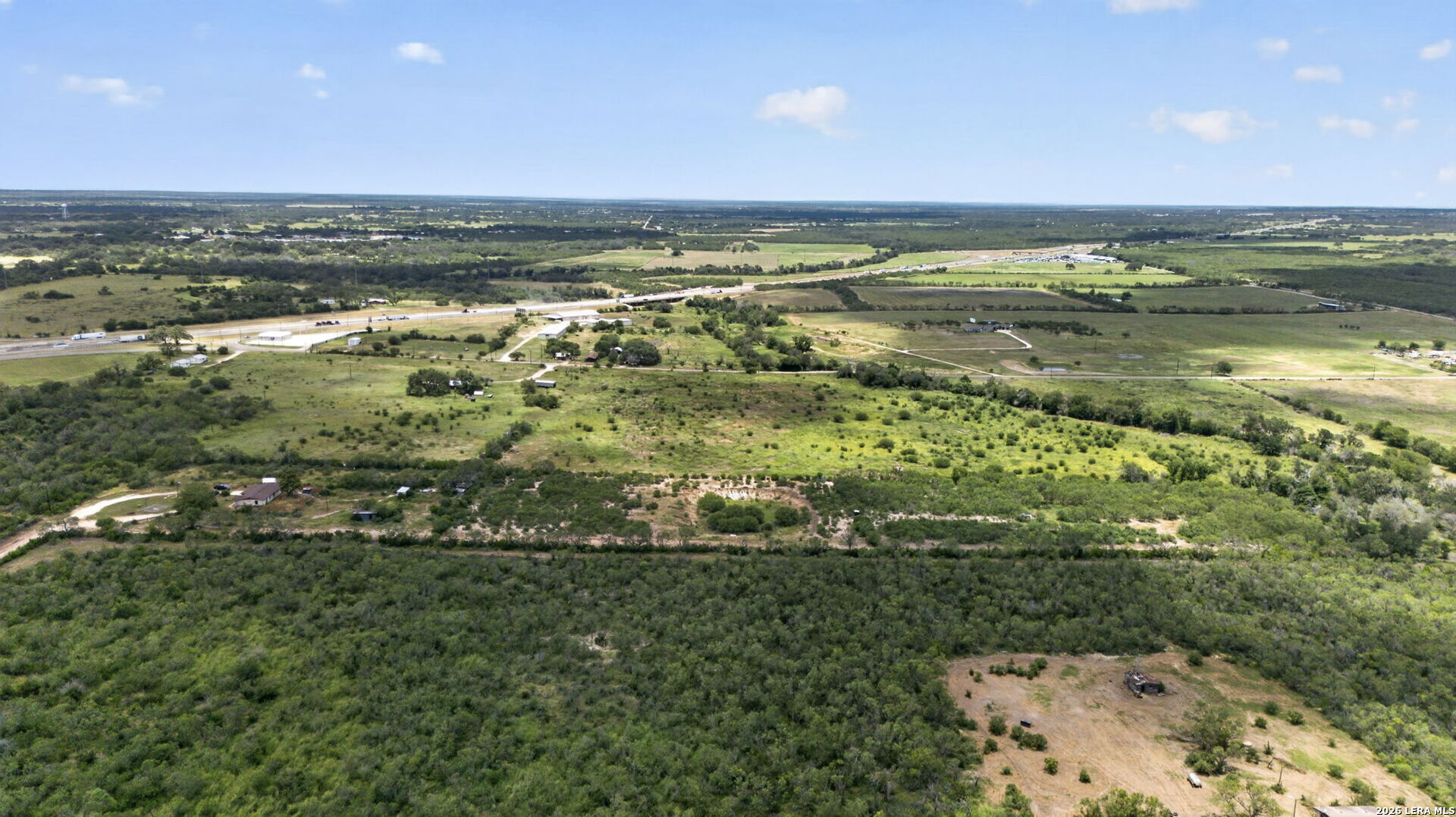 180 County Road 777 Devine TX 78016