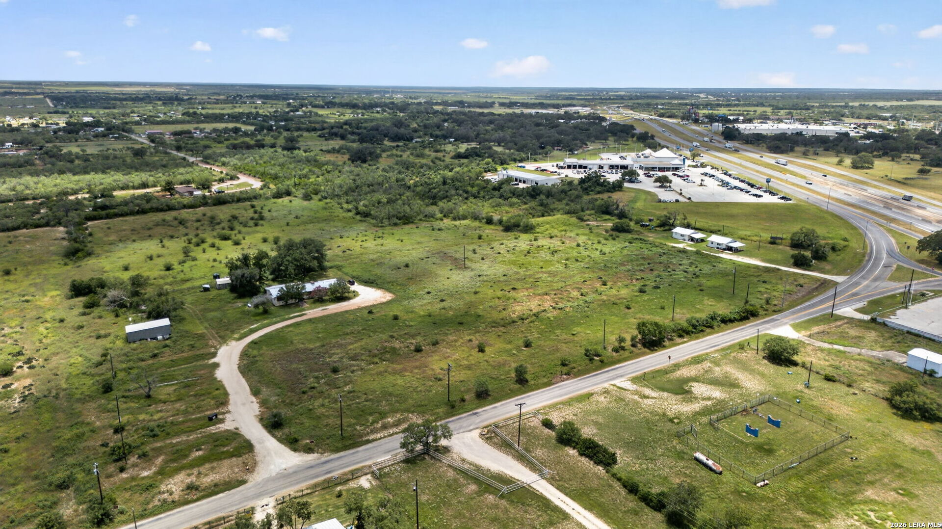 180 County Road 777 Devine TX 78016
