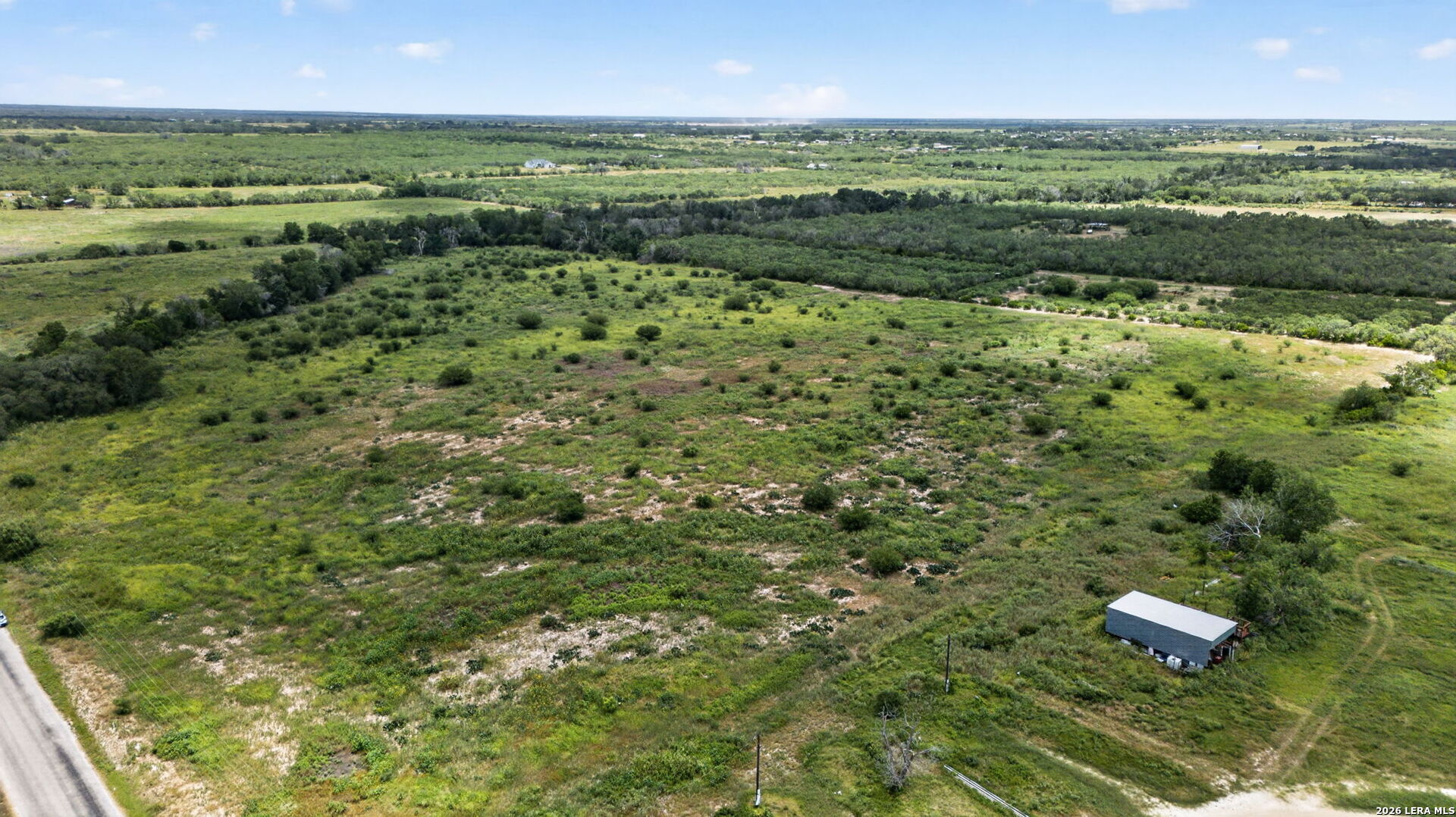 180 County Road 777 Devine TX 78016