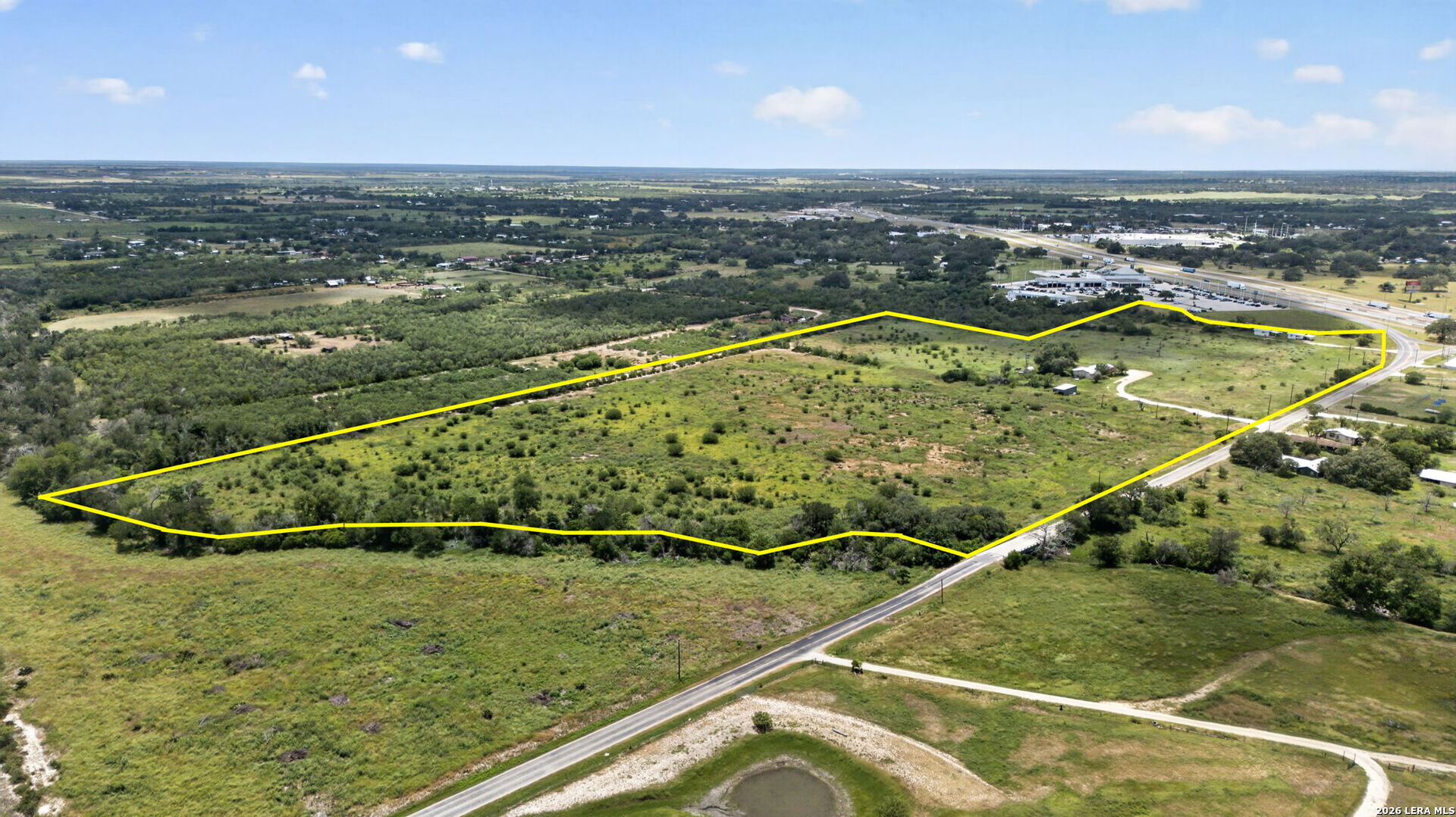 180 County Road 777 Devine TX 78016