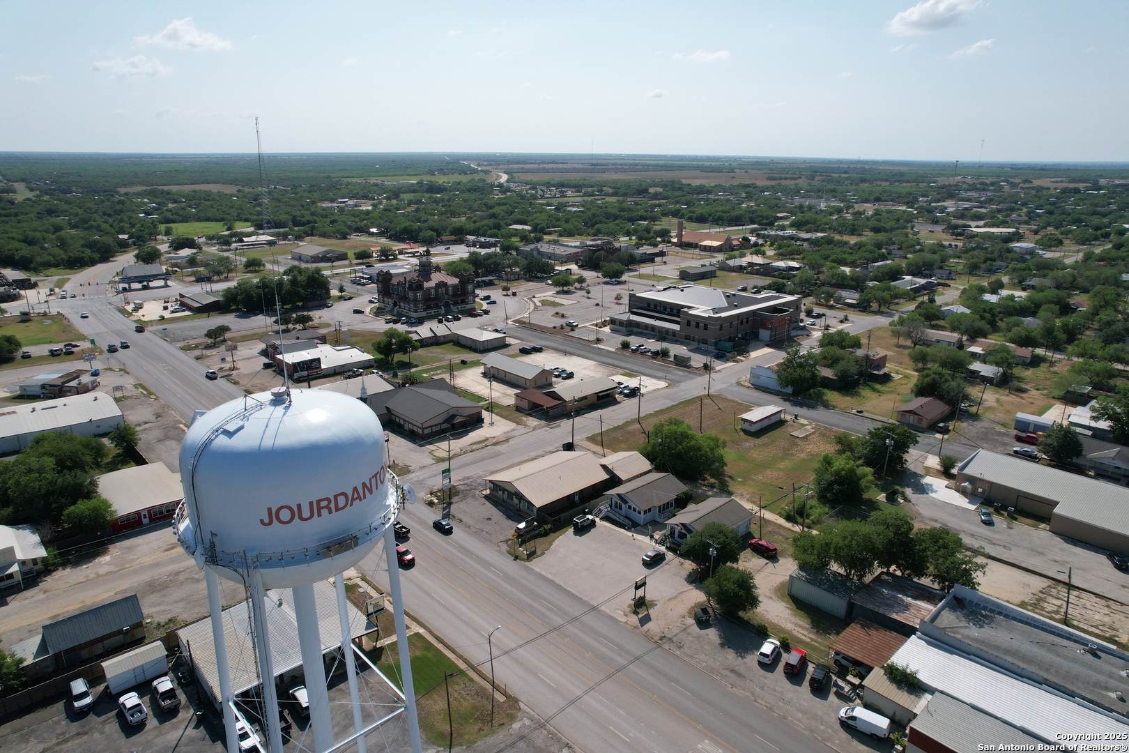 613 Maple Jourdanton TX 78026