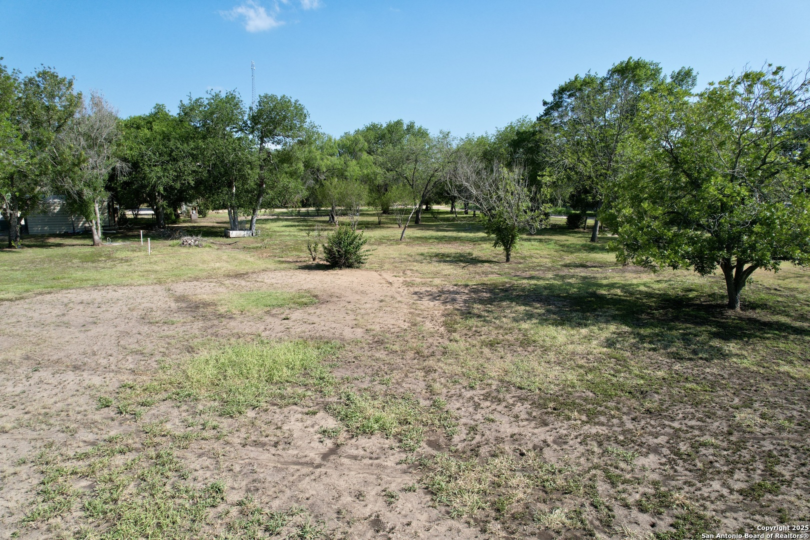 613 Maple Jourdanton TX 78026