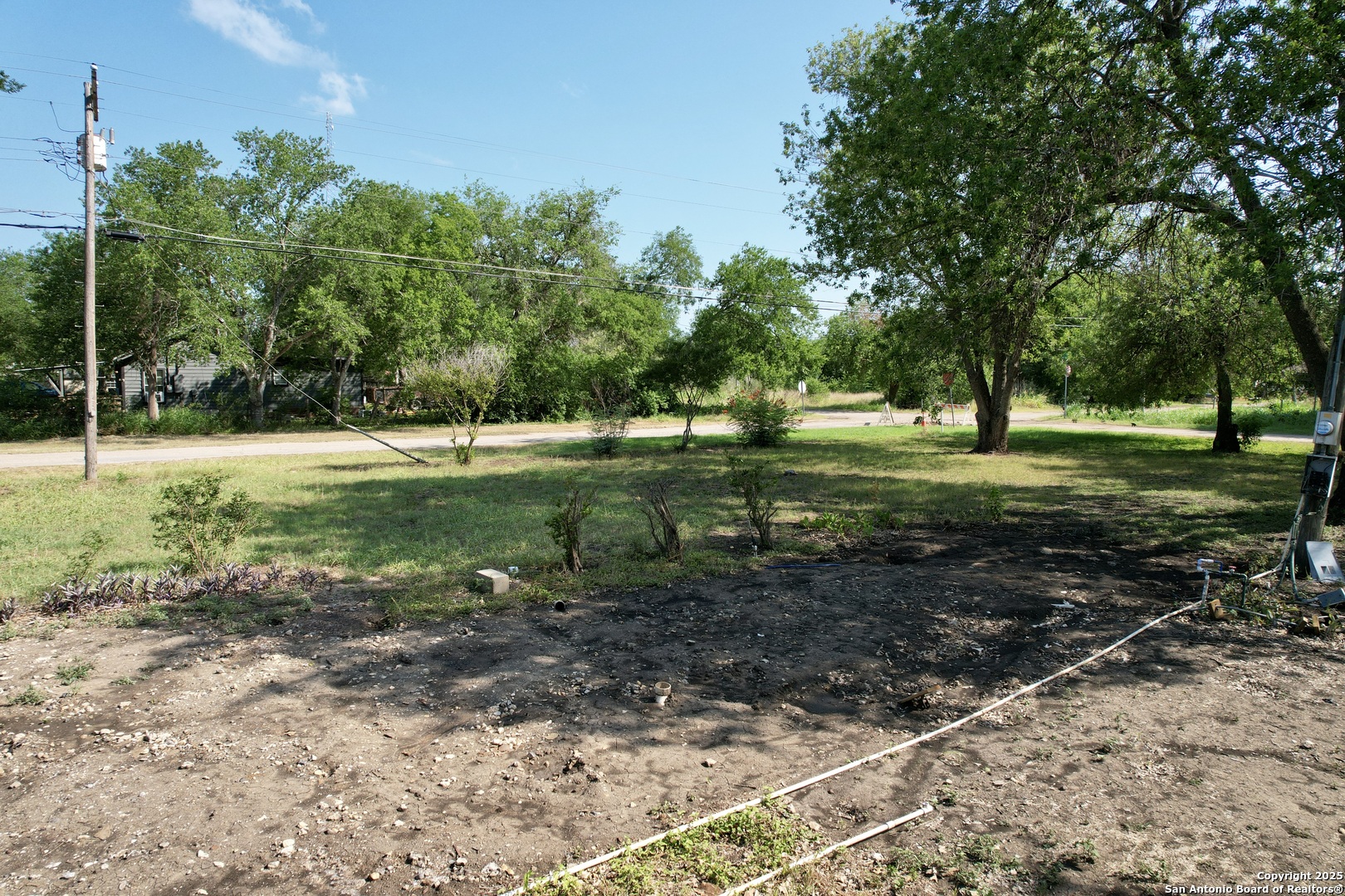 613 Maple Jourdanton TX 78026