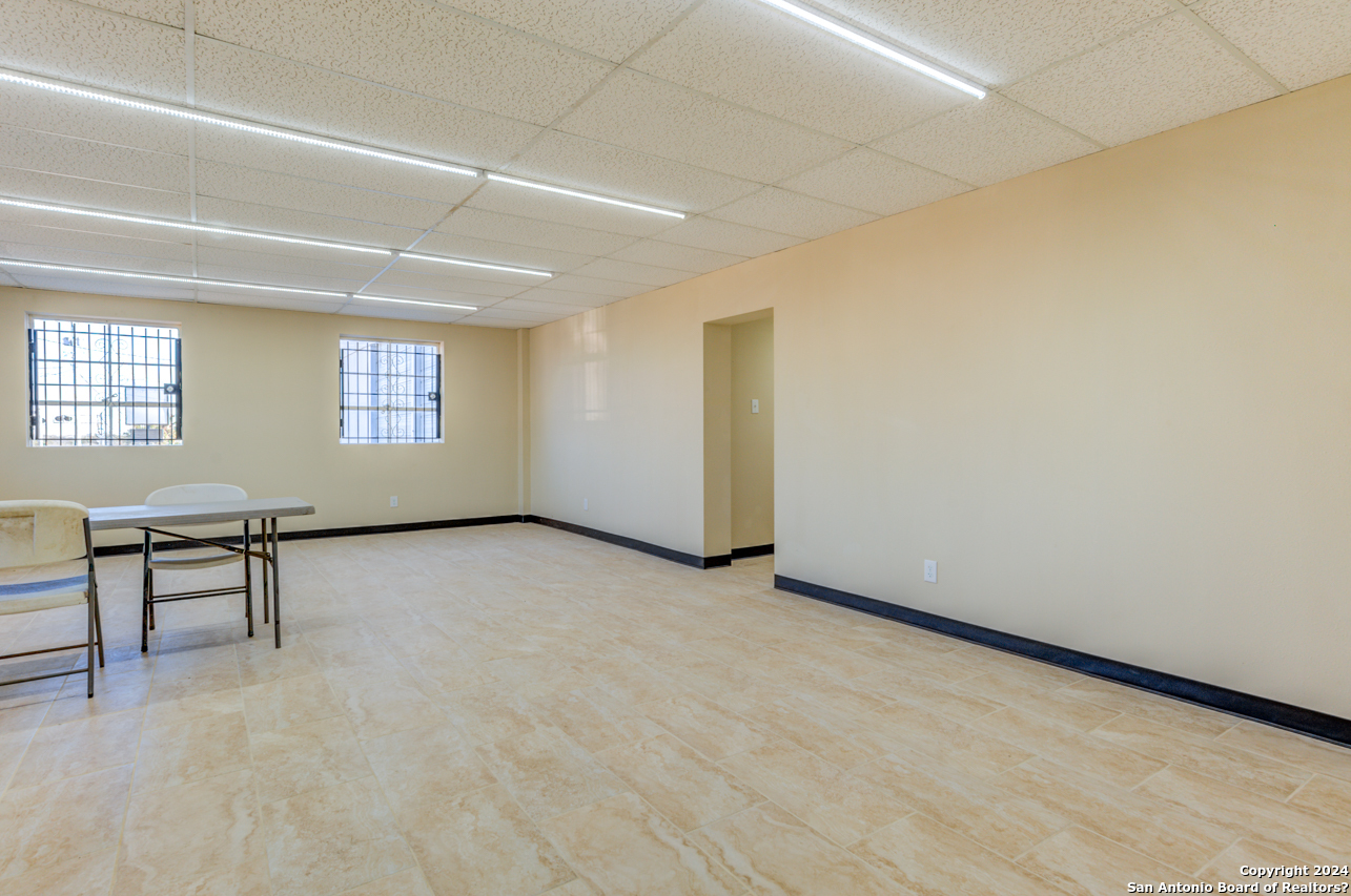 2930 E Houston San Antonio TX 78202