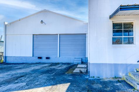 2930 E Houston San Antonio TX 78202