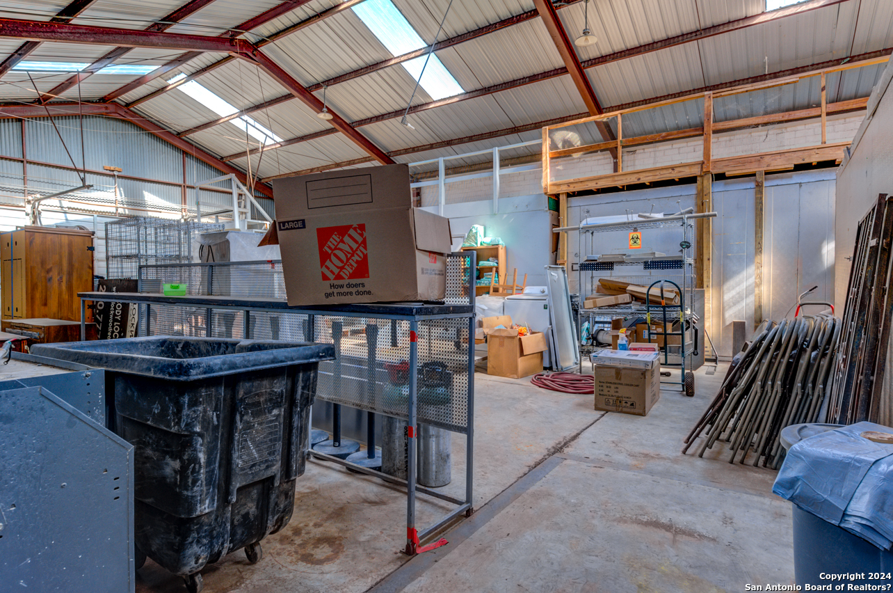 2930 E Houston San Antonio TX 78202