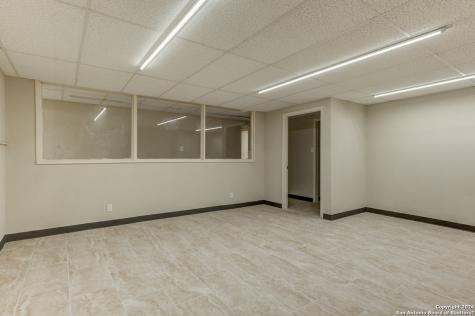 2930 E Houston San Antonio TX 78202