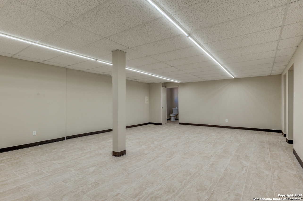 2930 E Houston San Antonio TX 78202