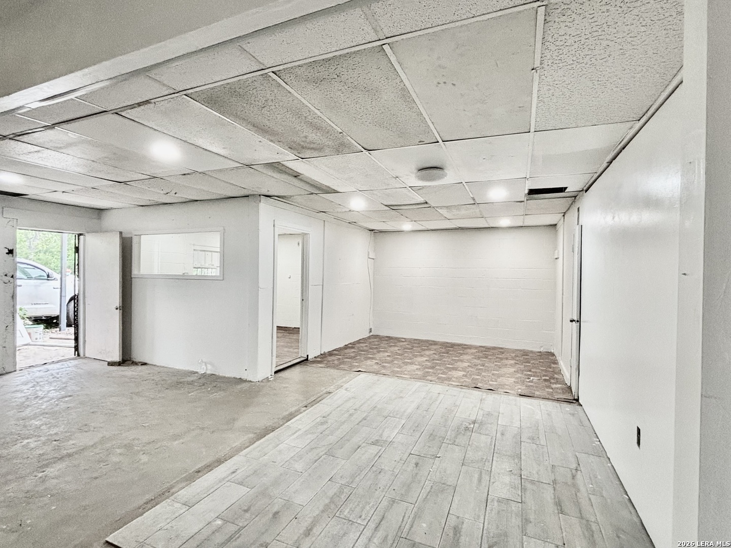 3414 E Commerce San Antonio TX 78220