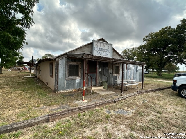 4120 State Highway 173 Devine TX 78016