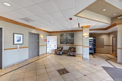 2040 Babcock Road San Antonio TX 78229