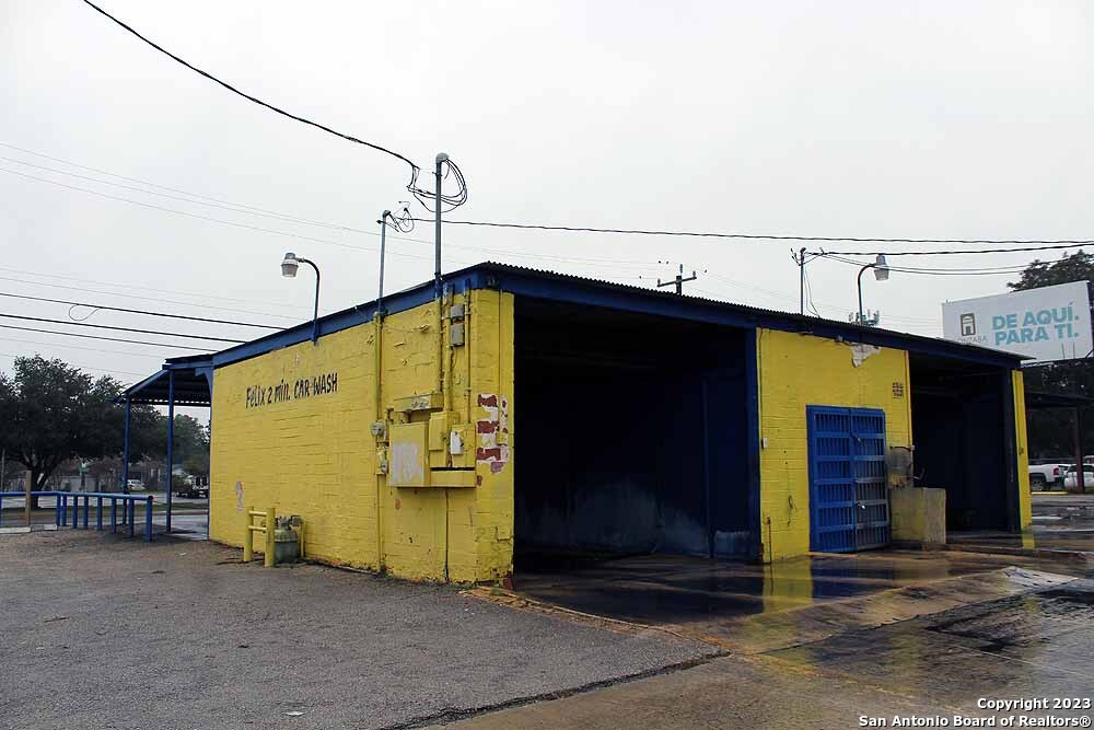 2203 W Commerce Street San Antonio TX 78207