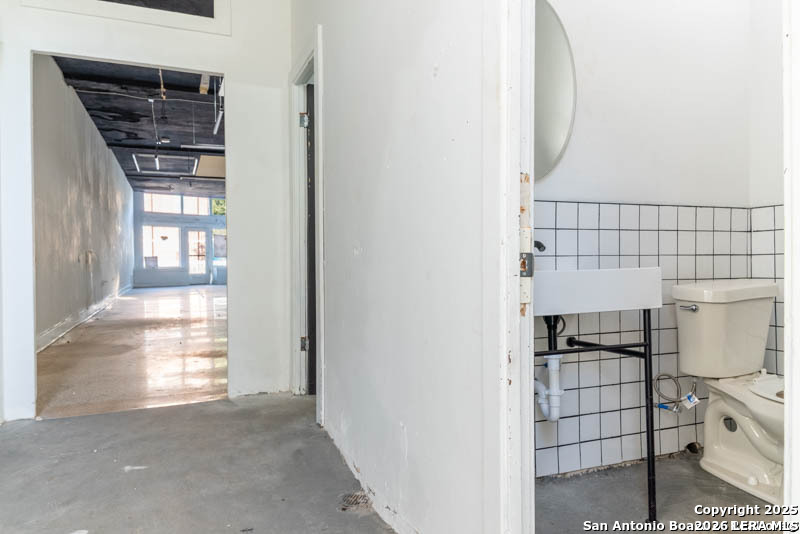 2505 S Presa Street San Antonio TX 78210