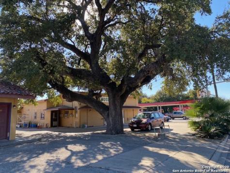 113 S Main Street Pleasanton TX 78064