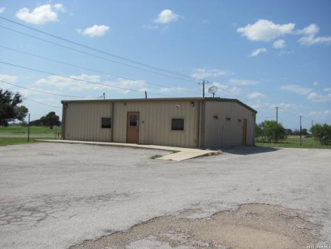 568 Carter Street Hondo TX 78861