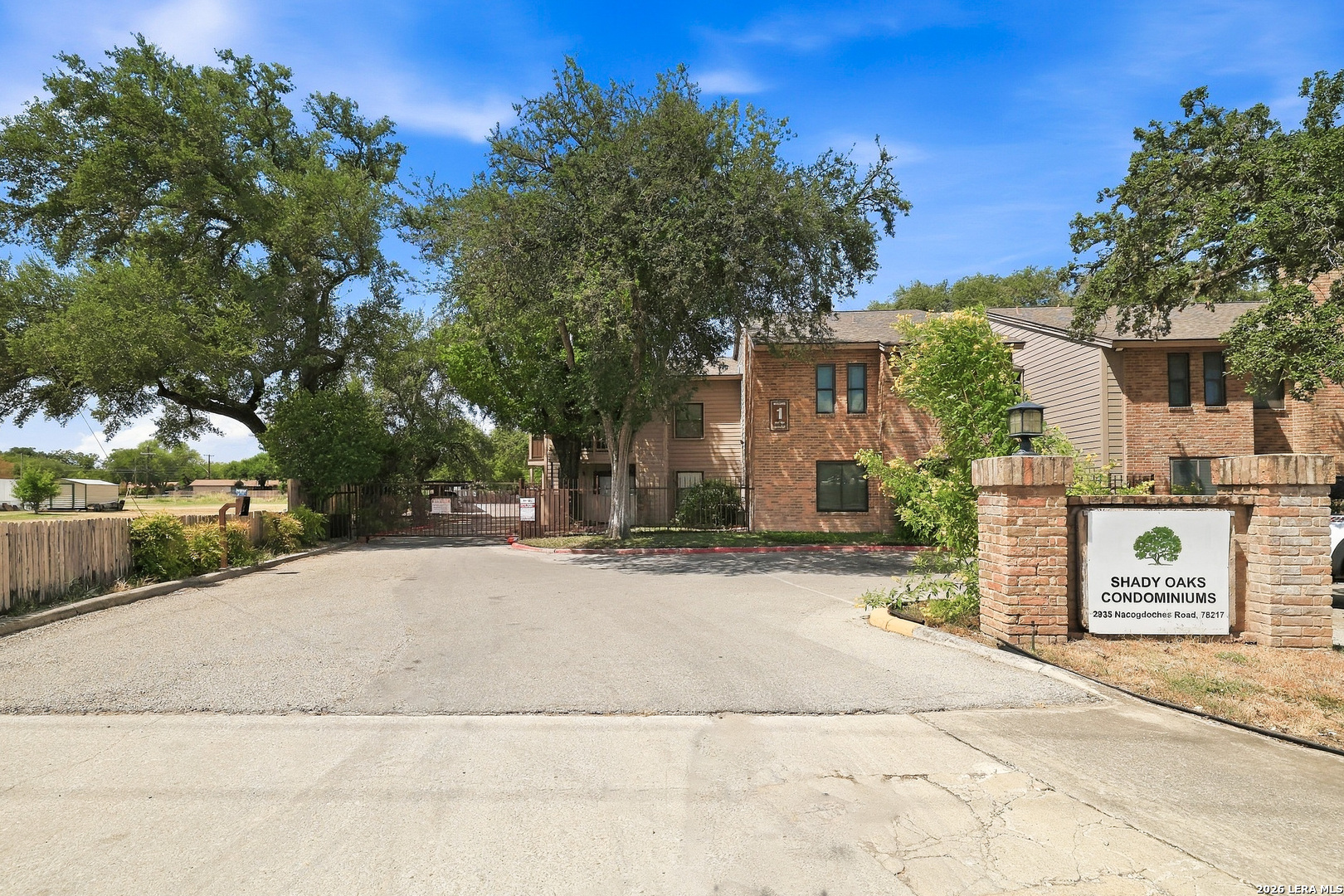 2935 Nacogdoches San Antonio TX 78217