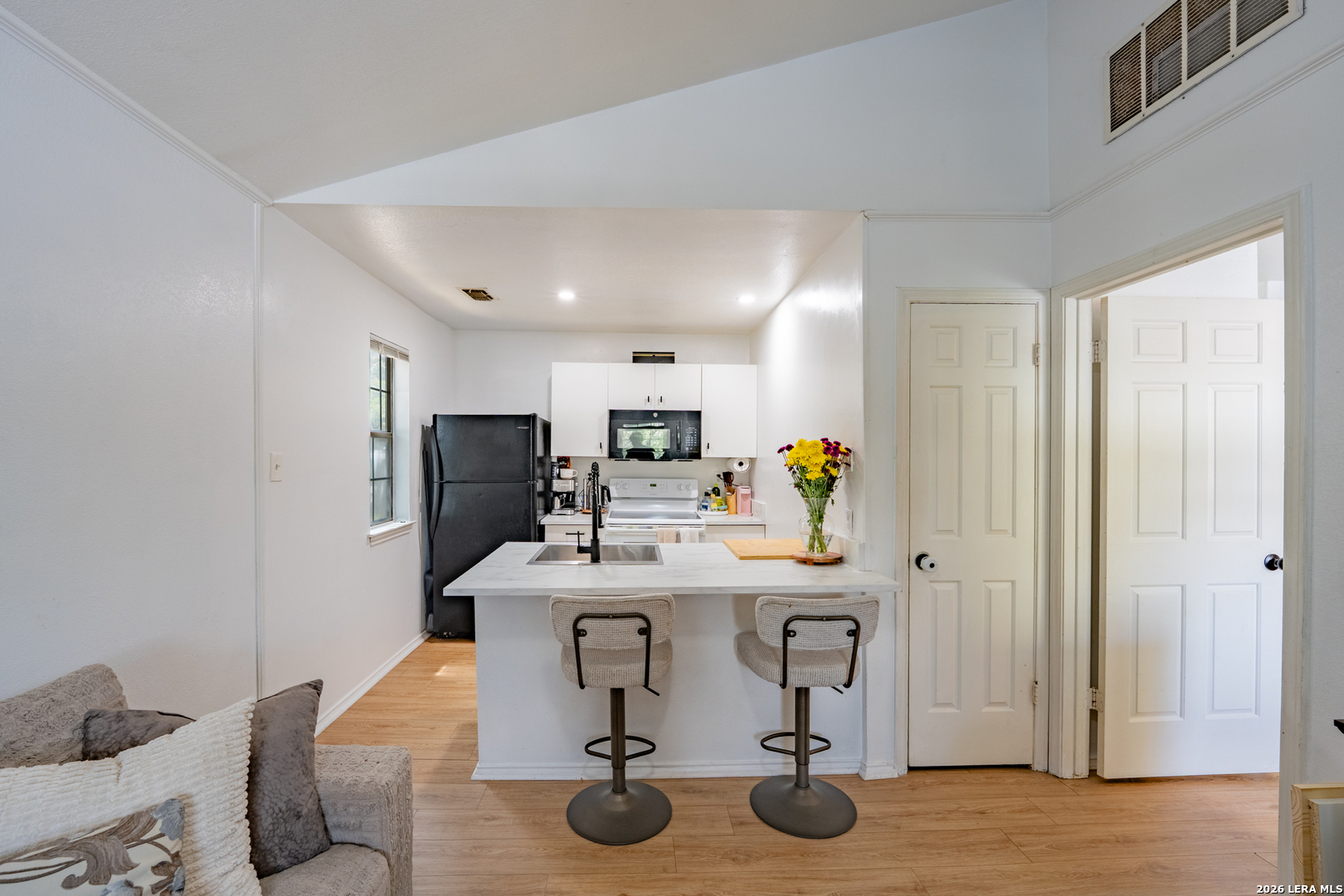 4803 Hamilton Wolfe San Antonio TX 78240