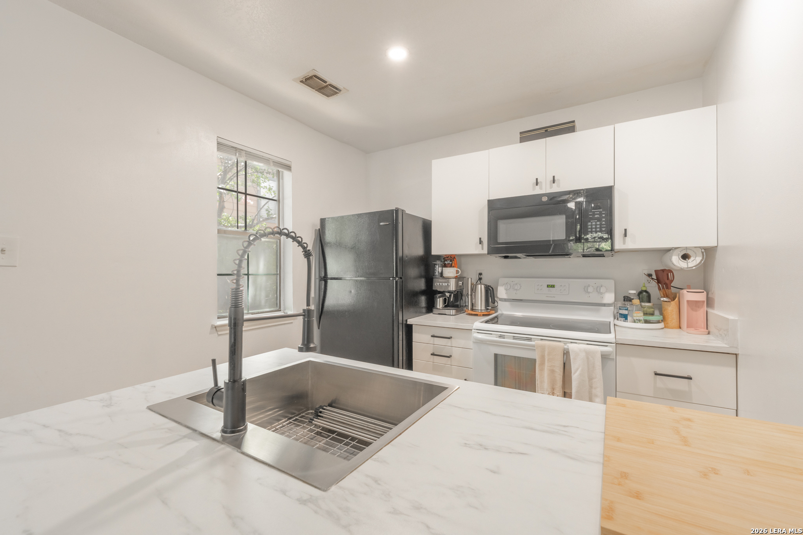 4803 Hamilton Wolfe San Antonio TX 78240