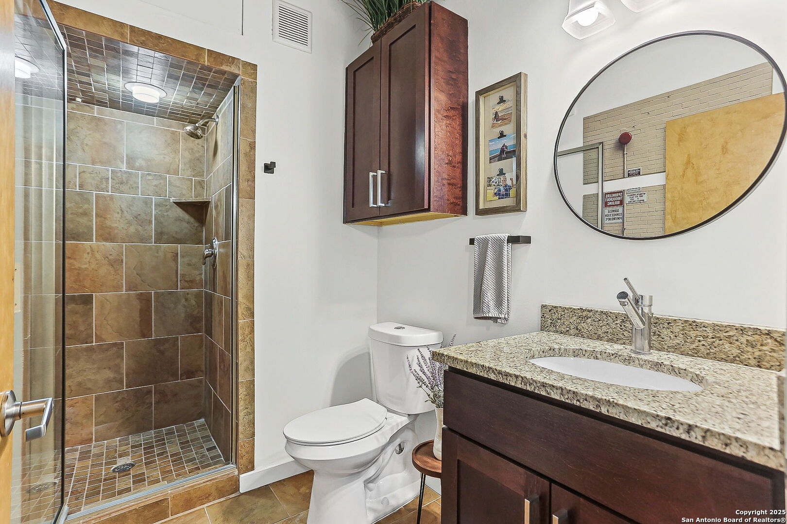 1339 S Flores San Antonio TX 78204