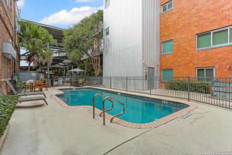 1339 S Flores San Antonio TX 78204