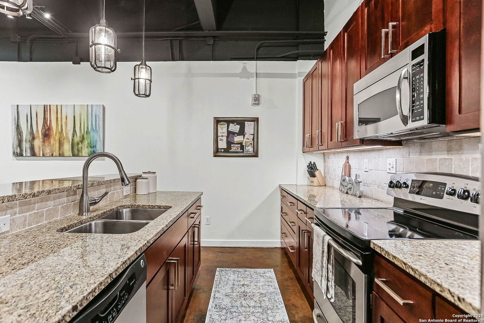 1339 S Flores San Antonio TX 78204