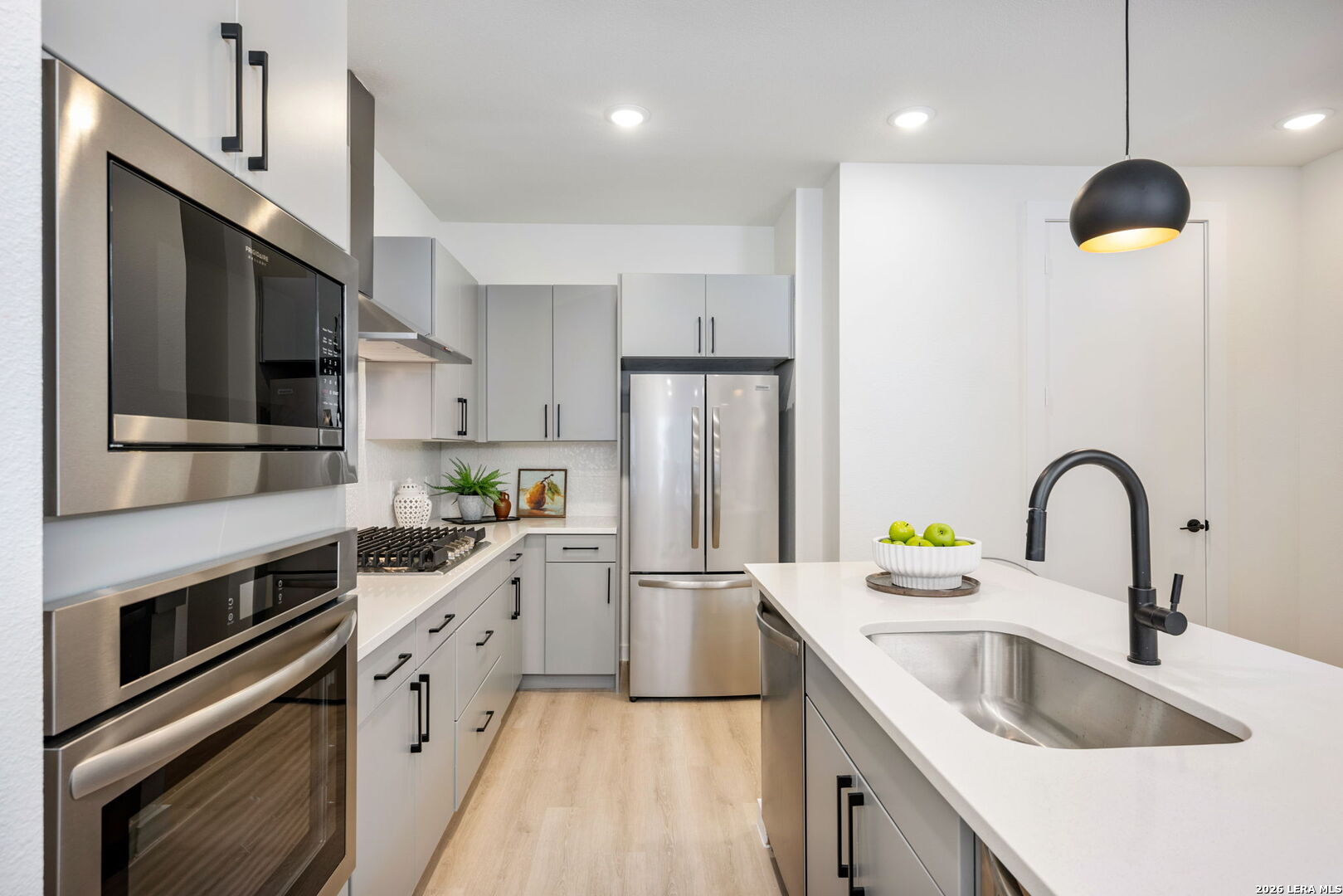 719 E Locust San Antonio TX 78212
