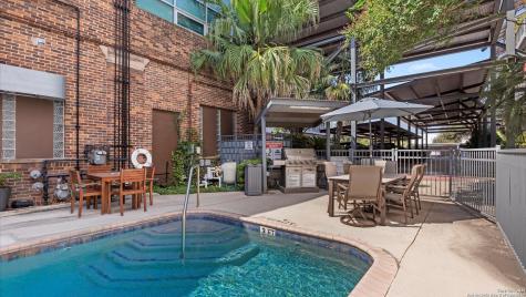 1339 S Flores San Antonio TX 78204