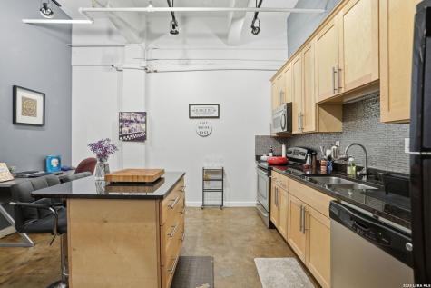 1339 S Flores San Antonio TX 78204