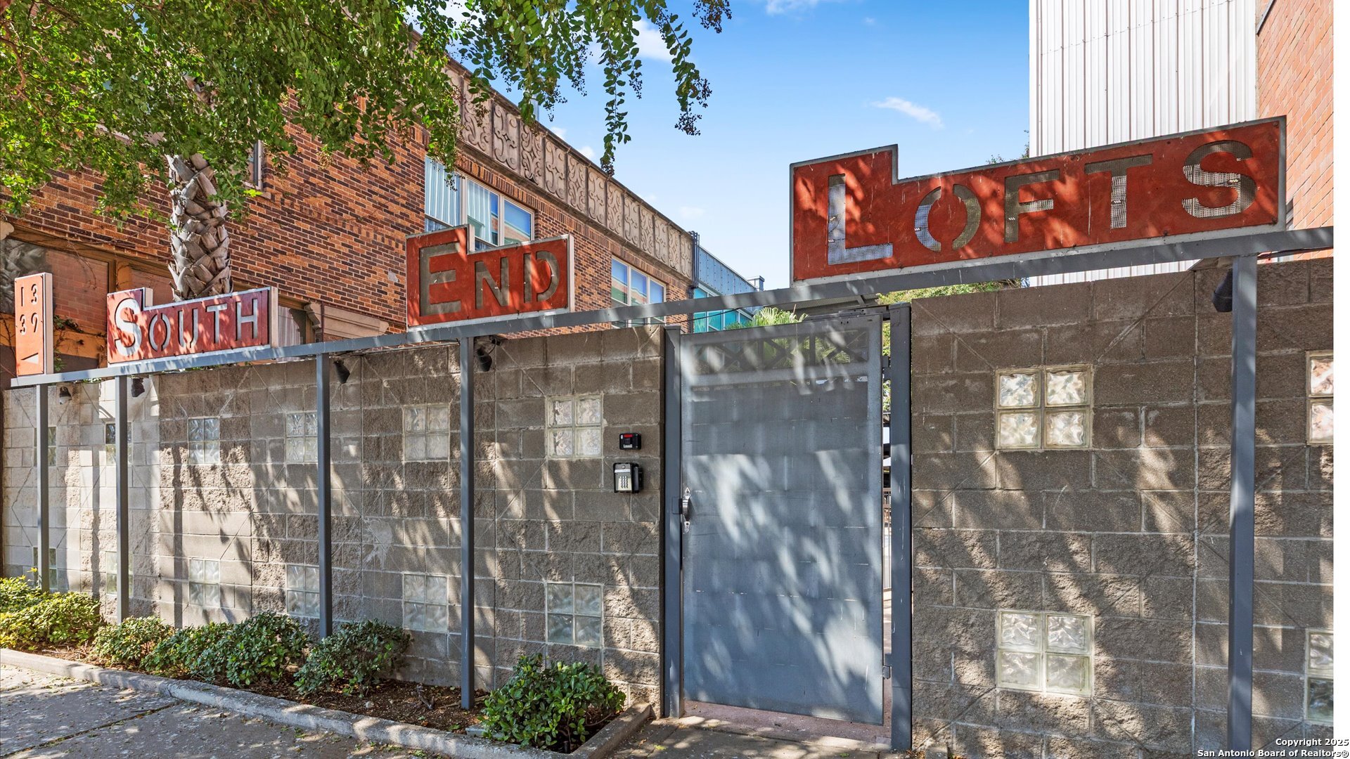 1339 S Flores San Antonio TX 78204