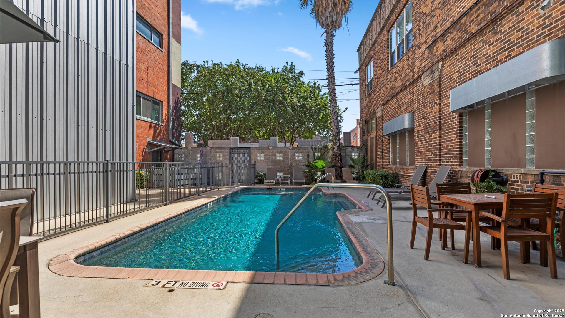 1339 S Flores San Antonio TX 78204