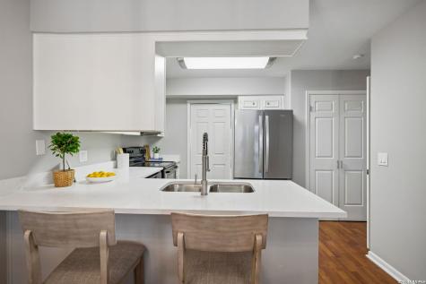 5359 Fredericksburg San Antonio TX 78229