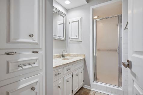 5359 Fredericksburg San Antonio TX 78229