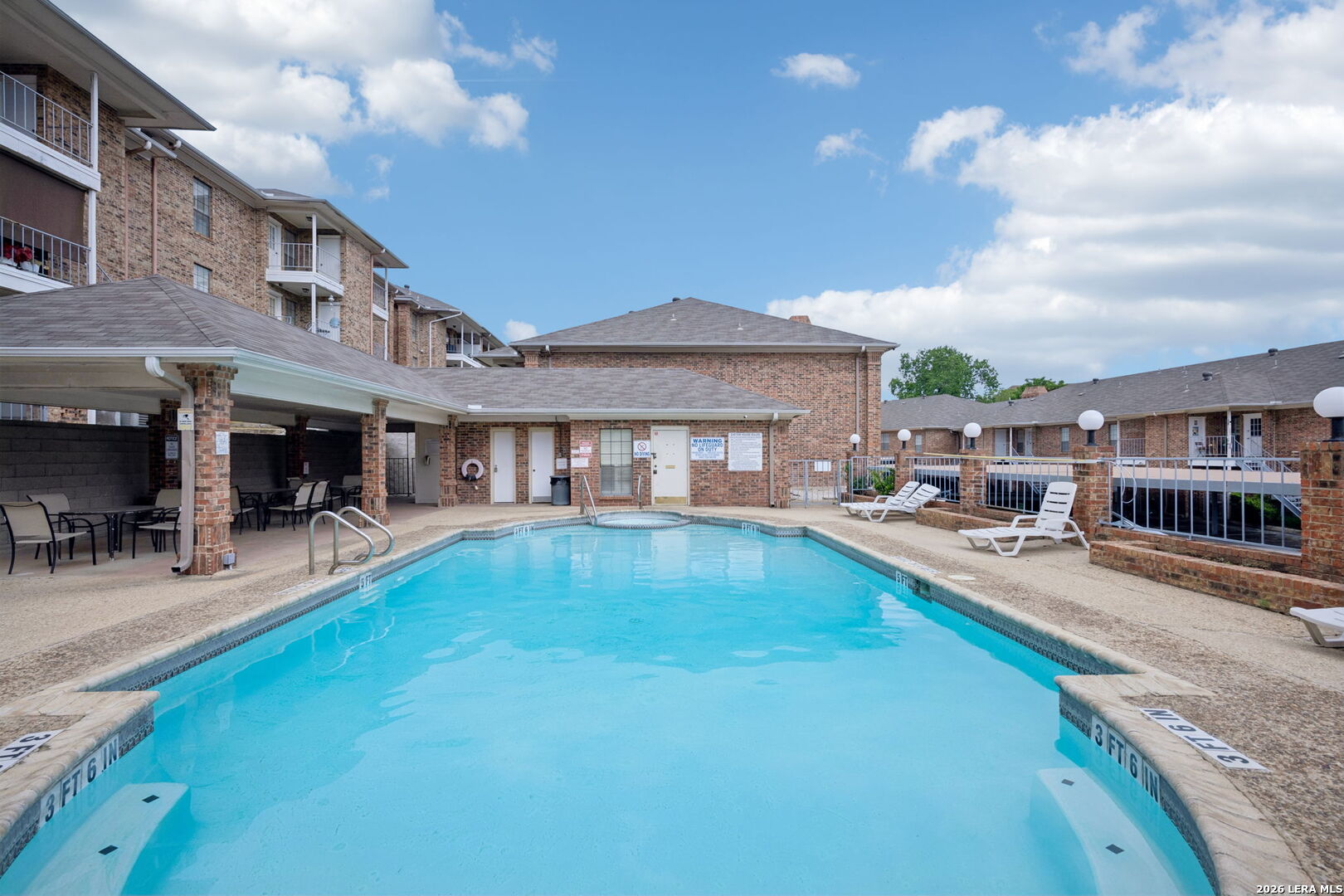 5359 Fredericksburg San Antonio TX 78229