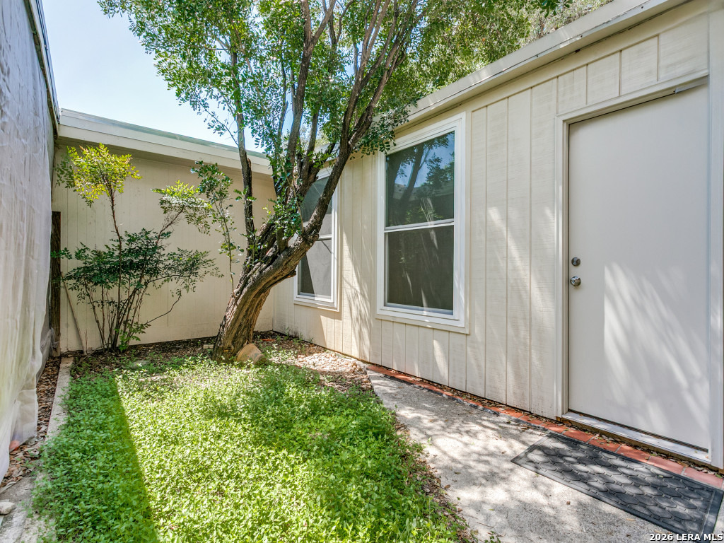 612 Strings Drive San Antonio TX 78216