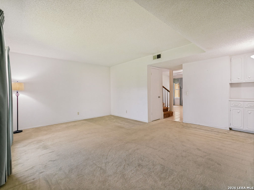 612 Strings Drive San Antonio TX 78216