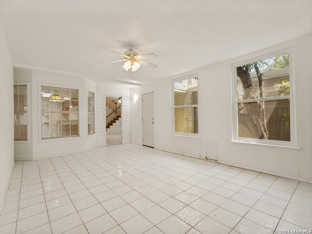 612 Strings Drive San Antonio TX 78216