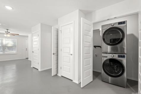 631 E Carolina San Antonio TX 78210