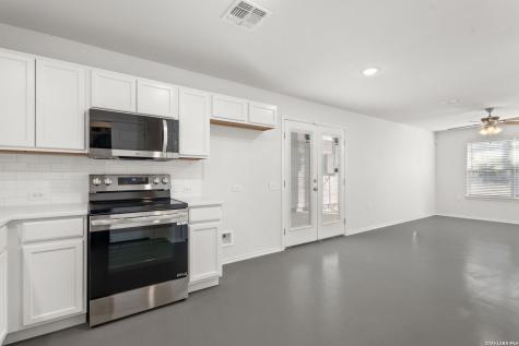 631 E Carolina San Antonio TX 78210