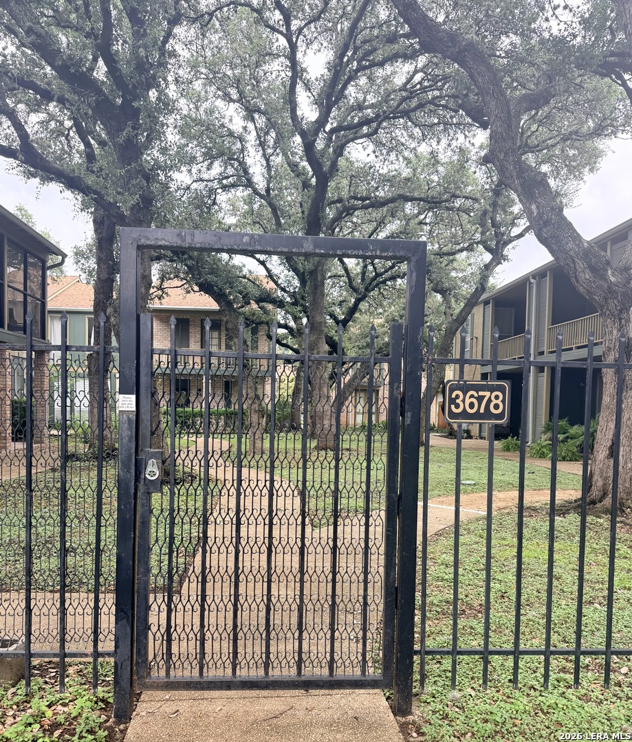 3678 Hidden Drive San Antonio TX 78217