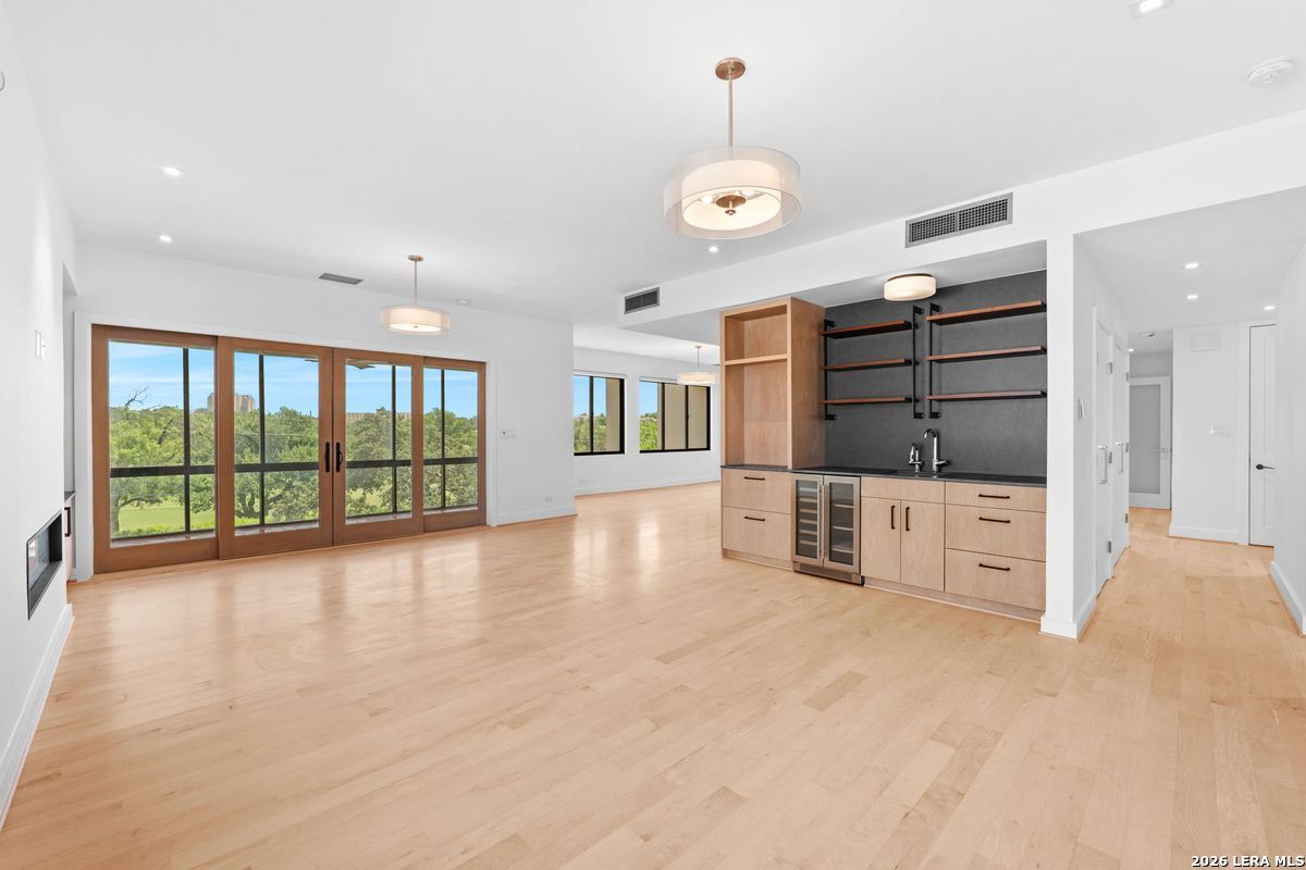 4001 N New Braunfels San Antonio TX 78209